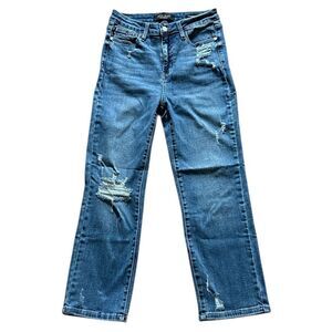 Judy Blue Distressed Cropped Ankle Jeans in Medium Blue